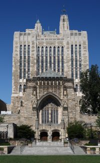 Sterling_Memorial_Library_4,_September_1,_2008
